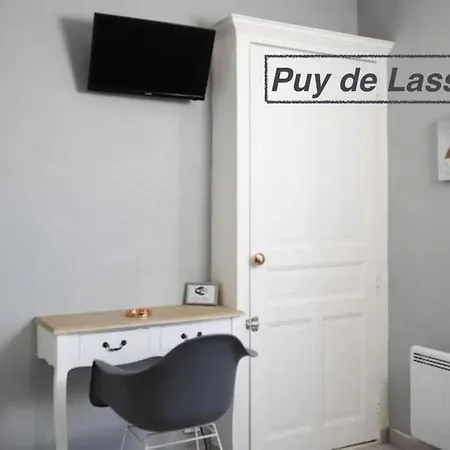 Chaine Des Puys Avec Garages Attenants Daire
