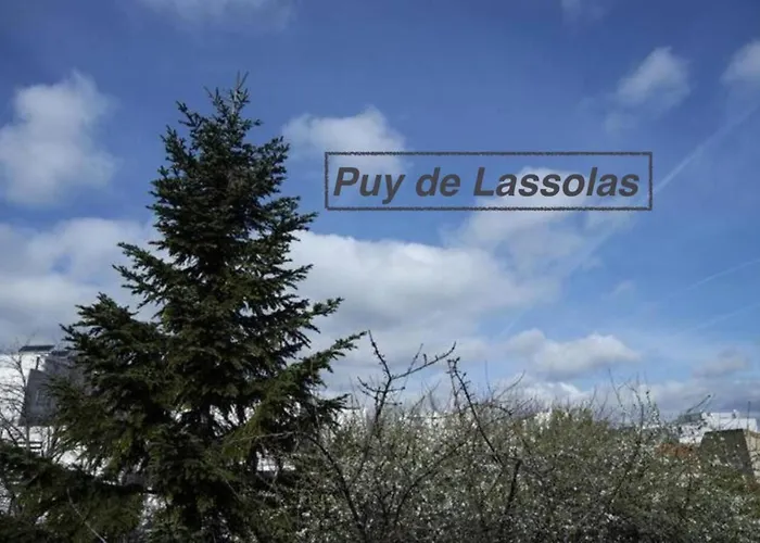 Chaine Des Puys Avec Garages Attenants Apartment *